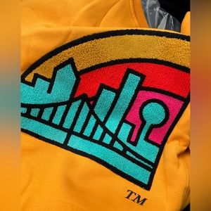 By Way of Dallas golden chenille skyline patch sweatshirt xxl